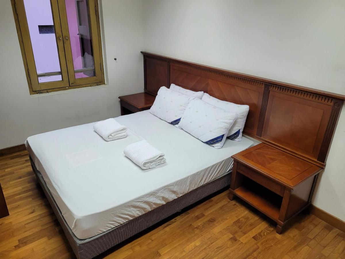 Kapselhotel Wink At Upper Cross Street 2*